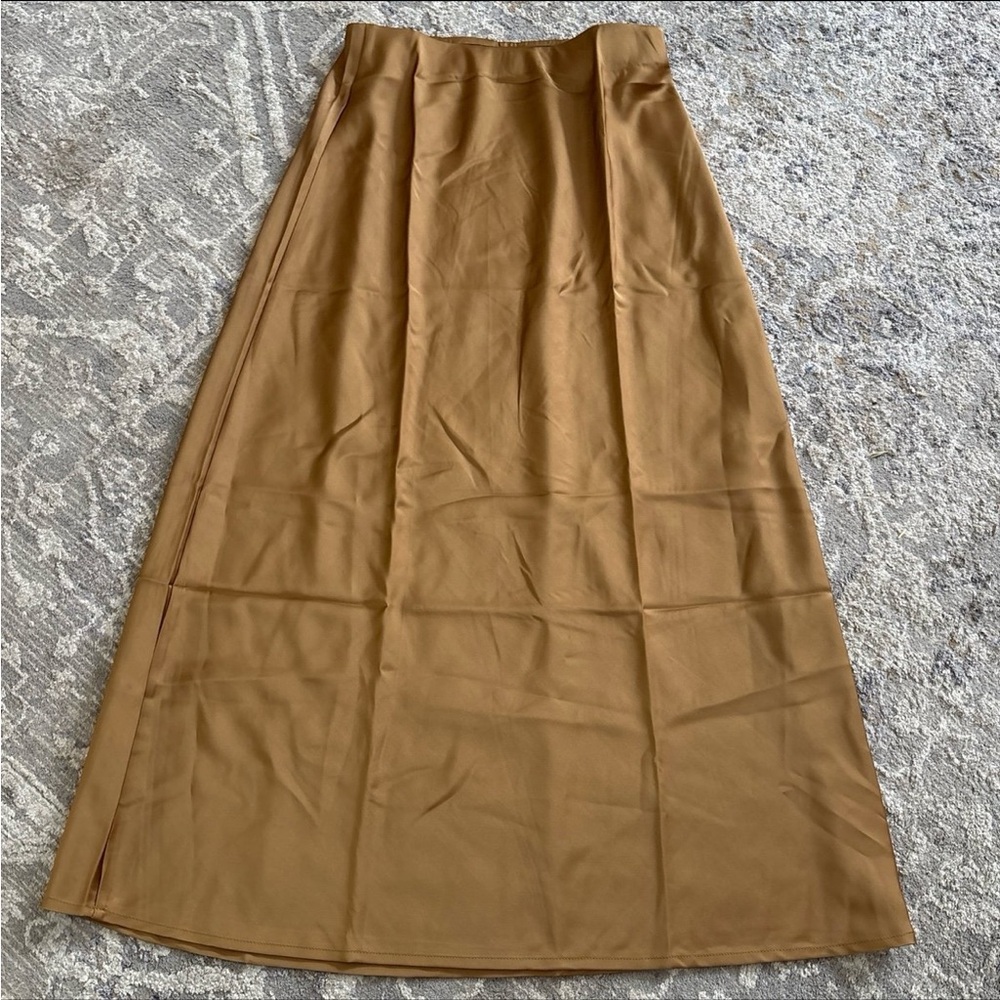 Elegant Satin Tan Midi Skirt - Picture 3 of 8